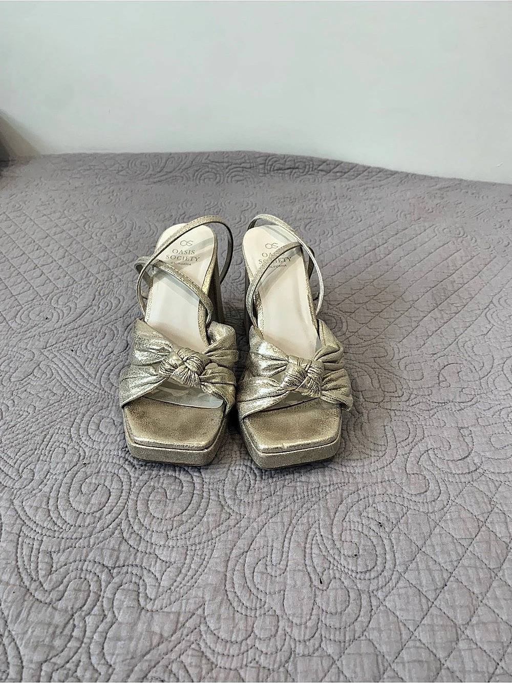 OASIS SOCIETY Metallic Strappy Heels in Gold US 7